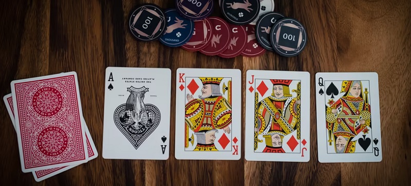 Holdem cards game